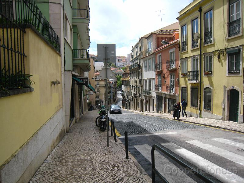 IMG_4635.JPG - Looking down the street where we were staying.